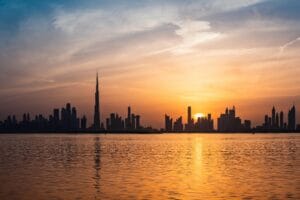 FAQ-Realiser-un-investissement-immobilier-a-Dubai-en-2025