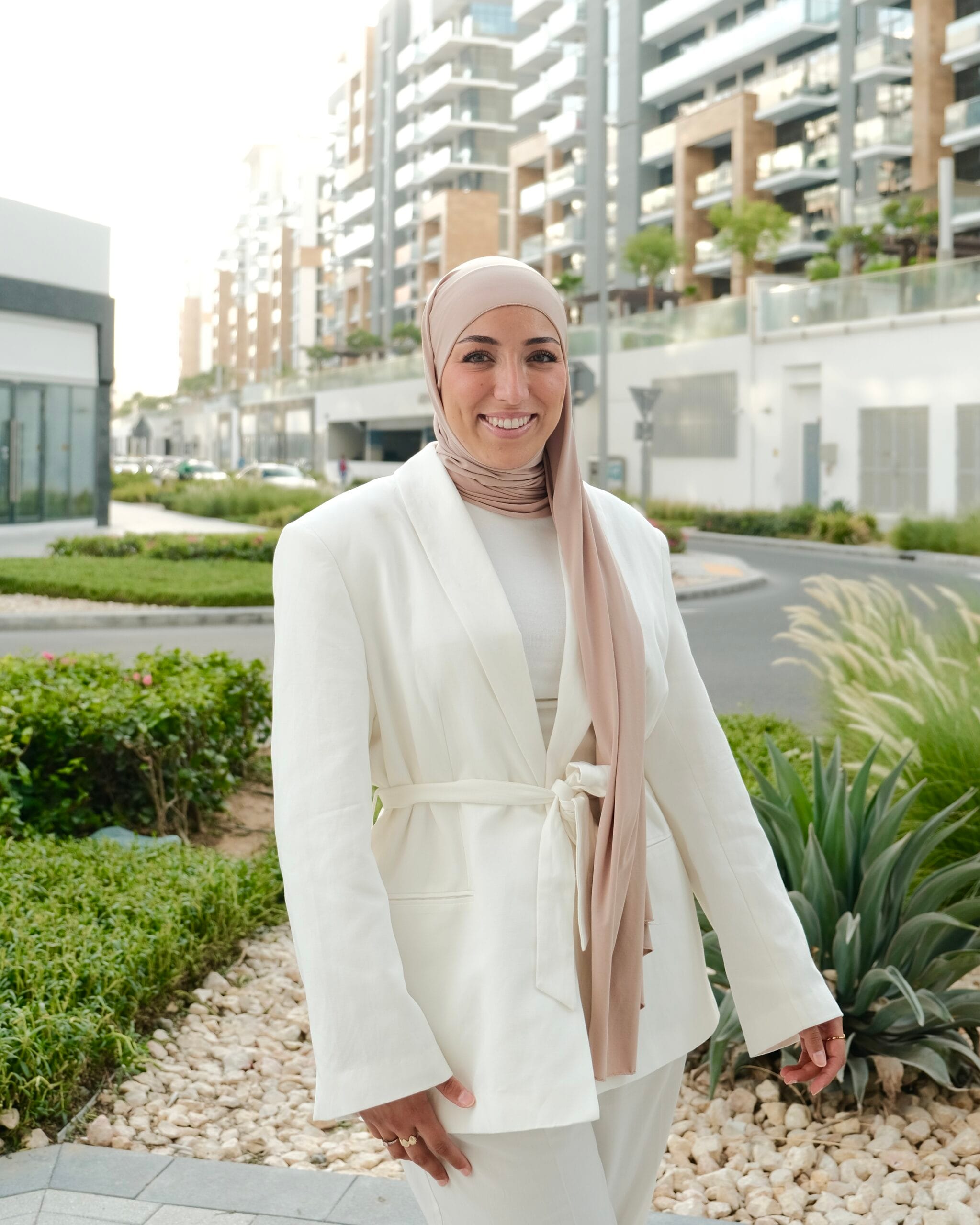 nos-agent-immobiliers-a-dubai-sopra-yasmine-makerri