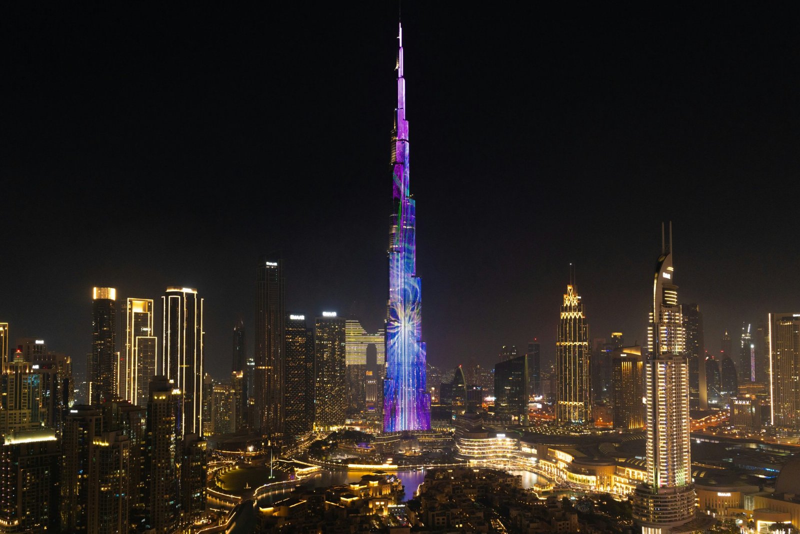 Burj Khalifa la plus haute tour du monde et icône de Dubai