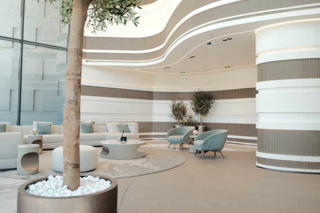 Iman livre Oxford Gardens a Arjan visite terrain et bilan investissement 19